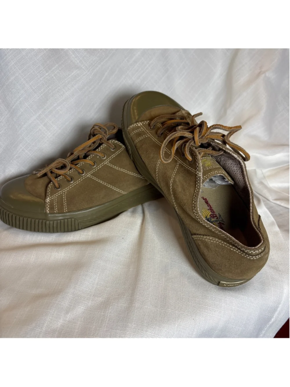 Tommy Bahama Tie-One-On Suede Men's Deck Shoes Like New sz 8.5